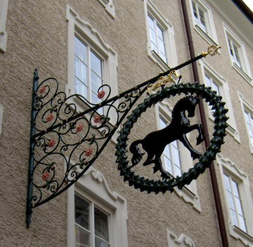 Hotel Schwarzes Roessl Залцбург Екстериор снимка