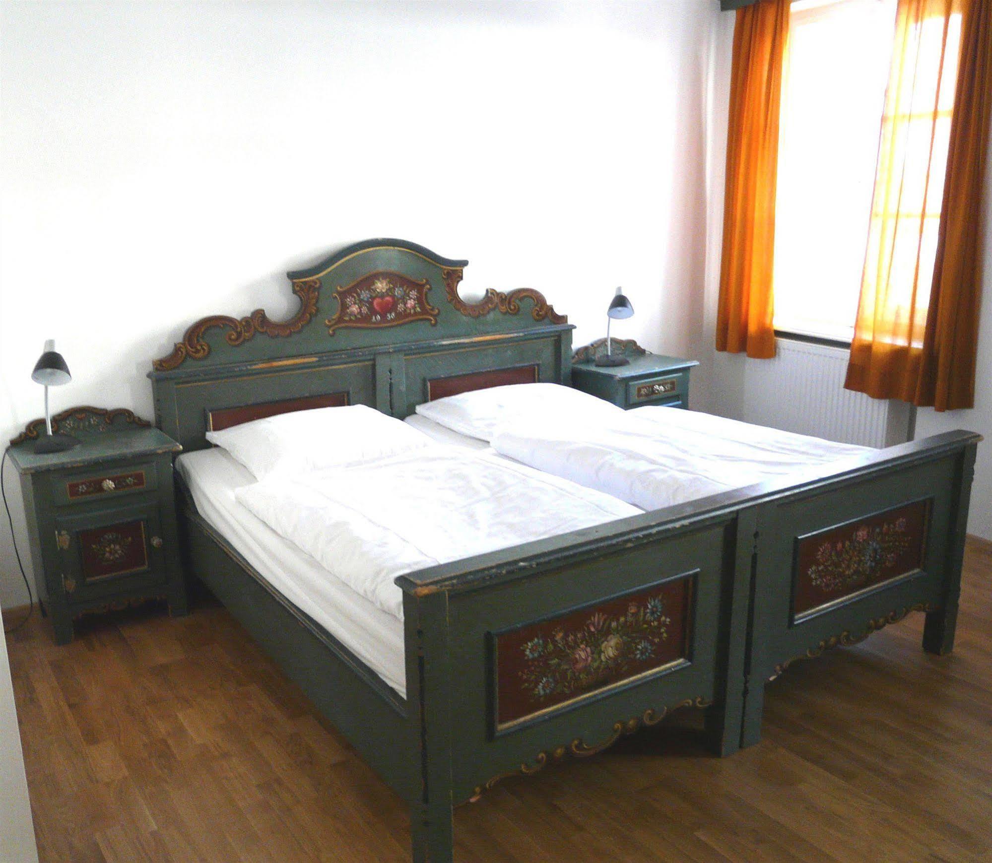 Hotel Schwarzes Roessl Залцбург Екстериор снимка